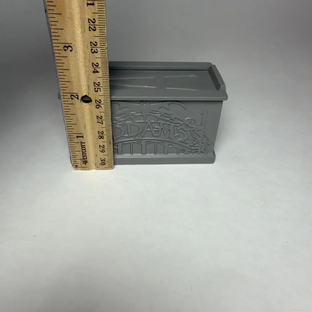 2019 Burger King The Addams Family Meal Toy Thing Surprise Hand Crypt